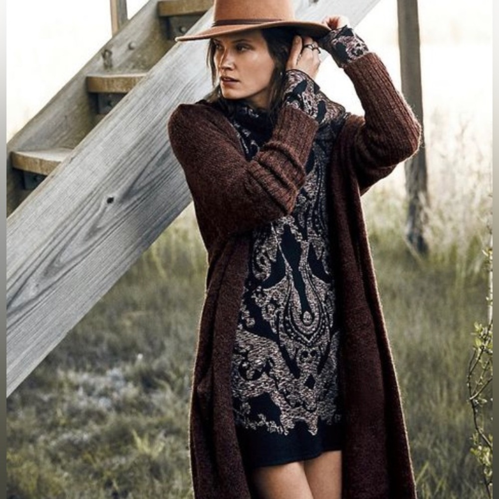 Free People “Modern Love” Tunic dress by Free People with Bell sleeves Size M